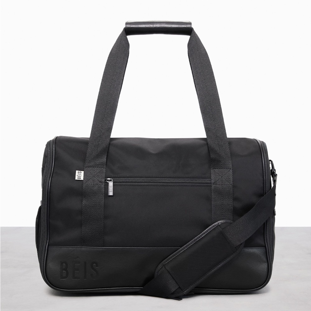 THE HANGING DUFFLE IN BLACK